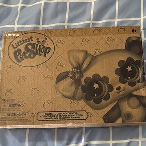 Littlest Pet Shop Collect and Display Collection